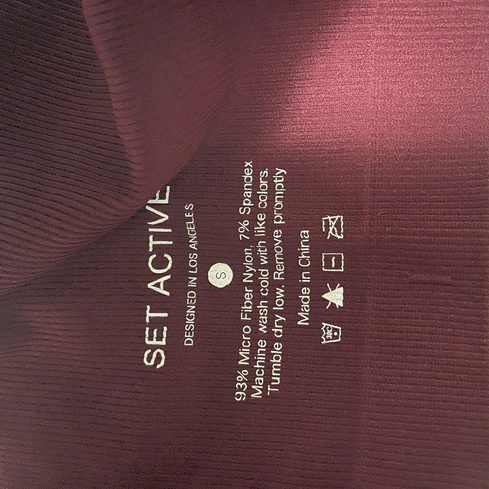 Burgundy Set Active Workout Set - Picture 3 of 4